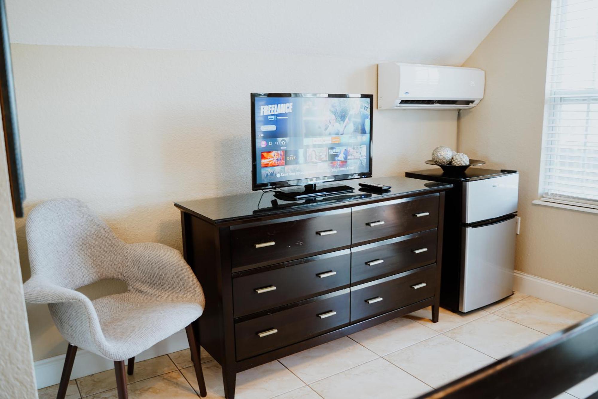 Shangri-La Boutique Bed & Breakfast West Bay Buitenkant foto