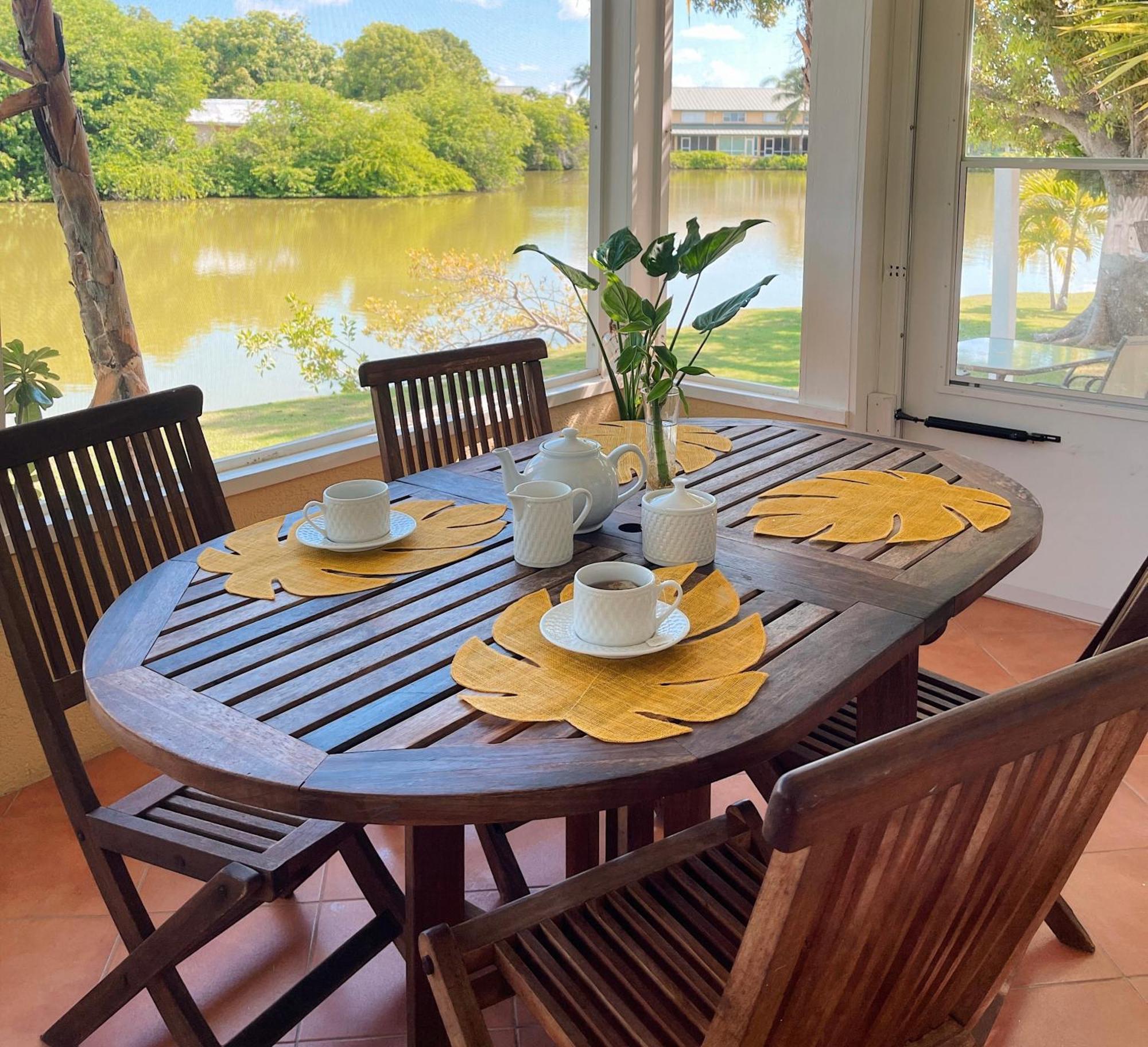 Shangri-La Boutique Bed & Breakfast West Bay Buitenkant foto