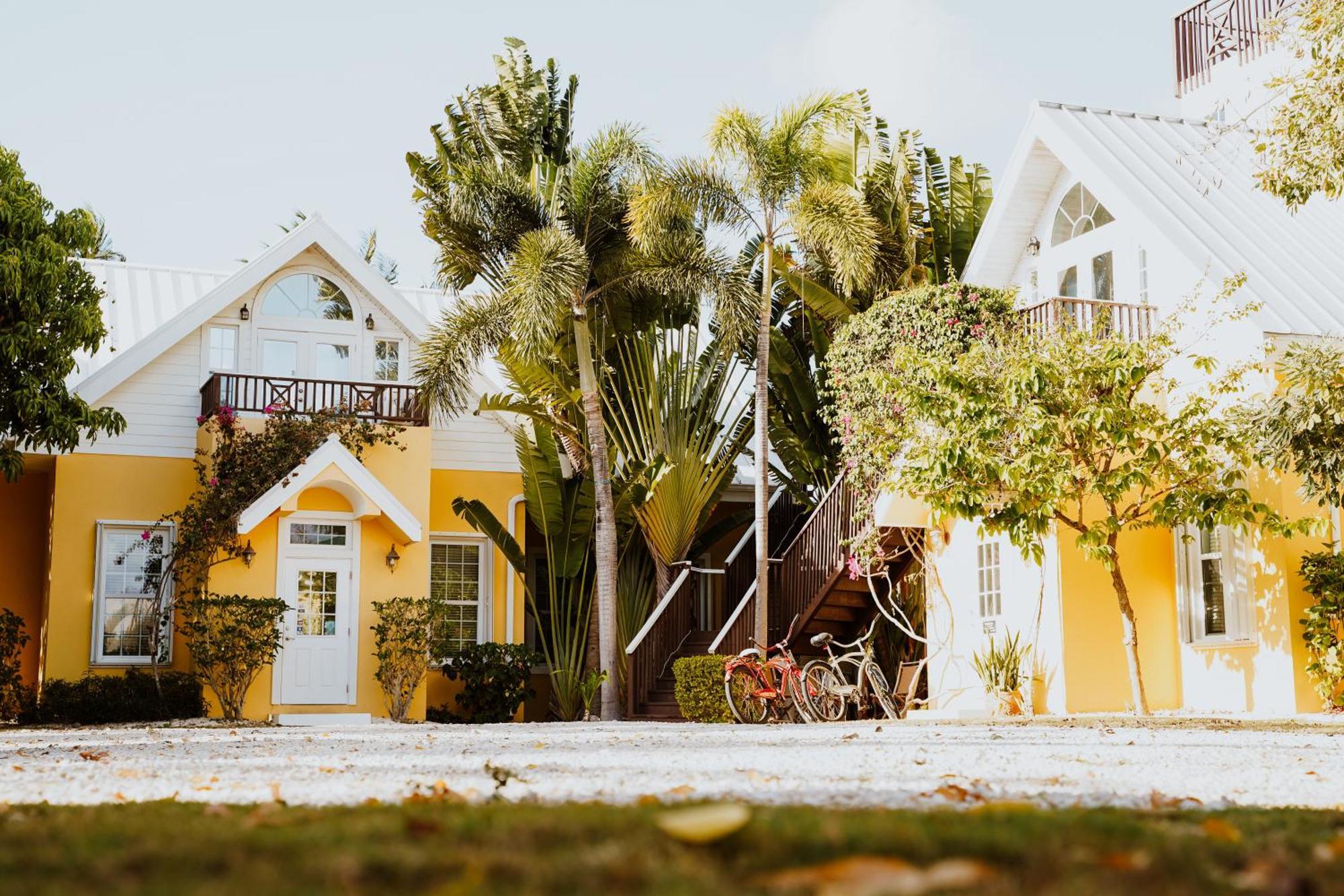 Shangri-La Boutique Bed & Breakfast West Bay Buitenkant foto