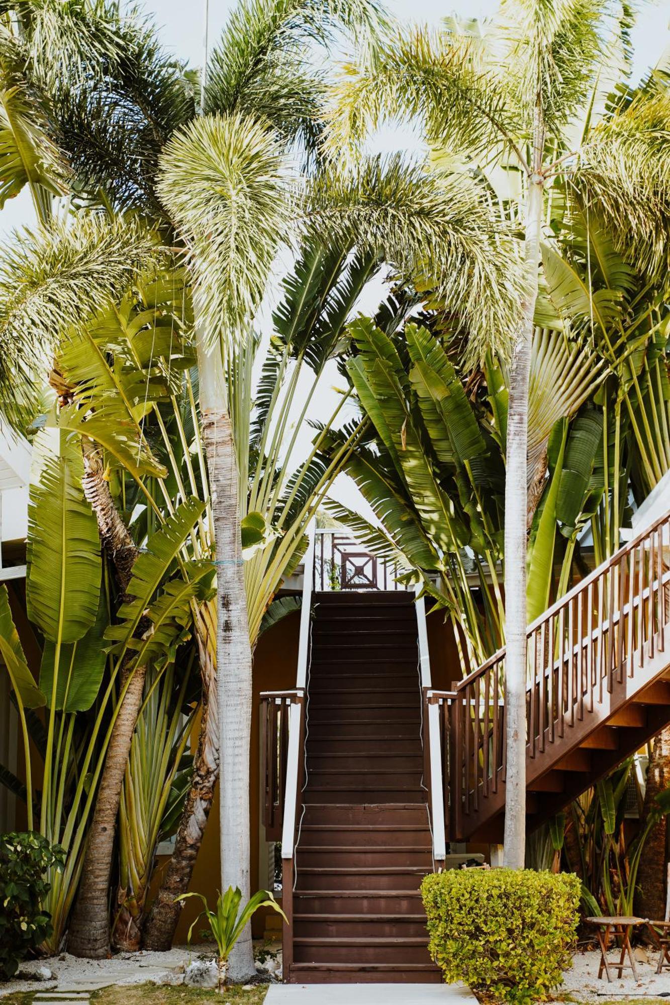 Shangri-La Boutique Bed & Breakfast West Bay Buitenkant foto