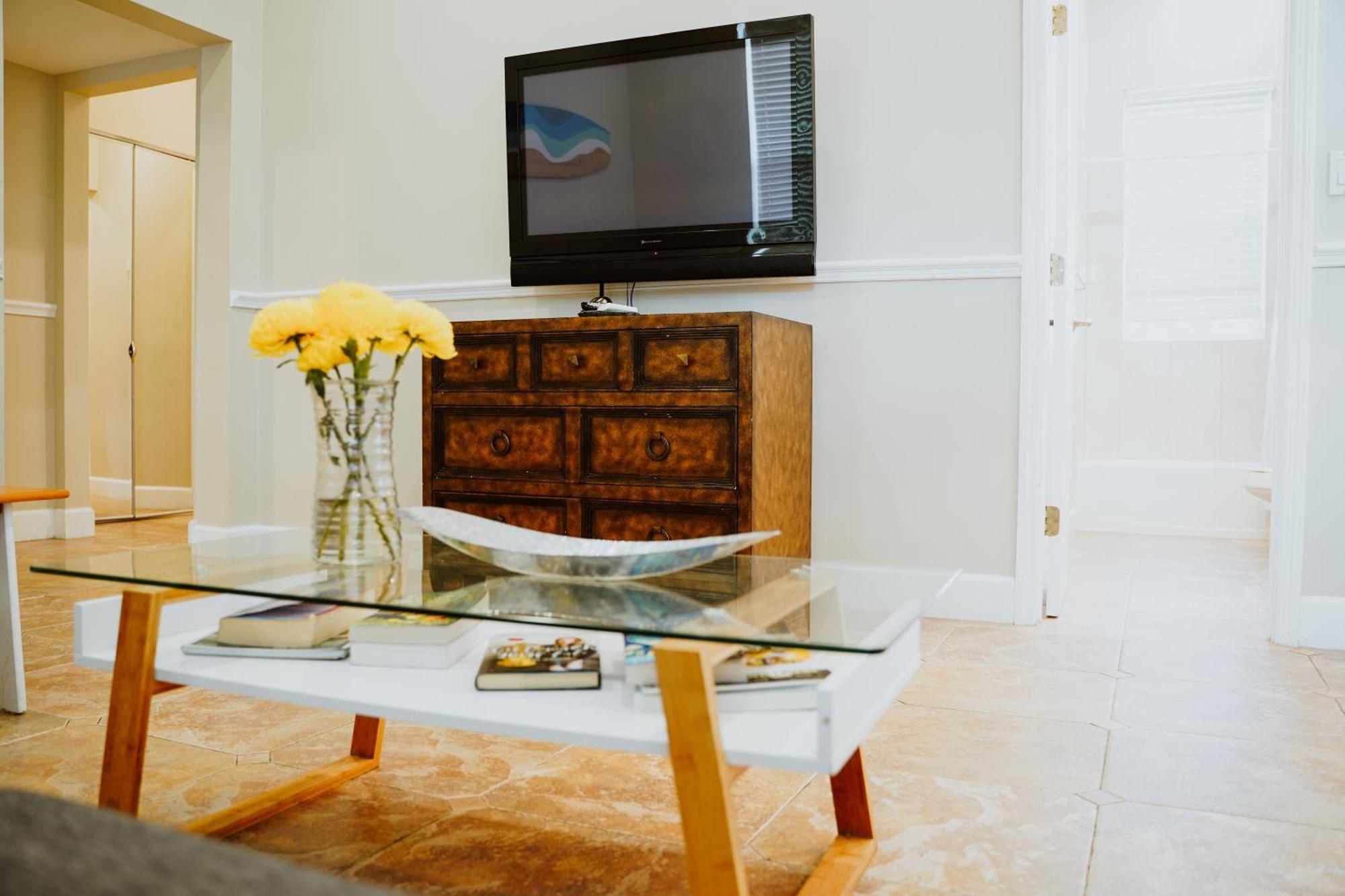 Shangri-La Boutique Bed & Breakfast West Bay Kamer foto