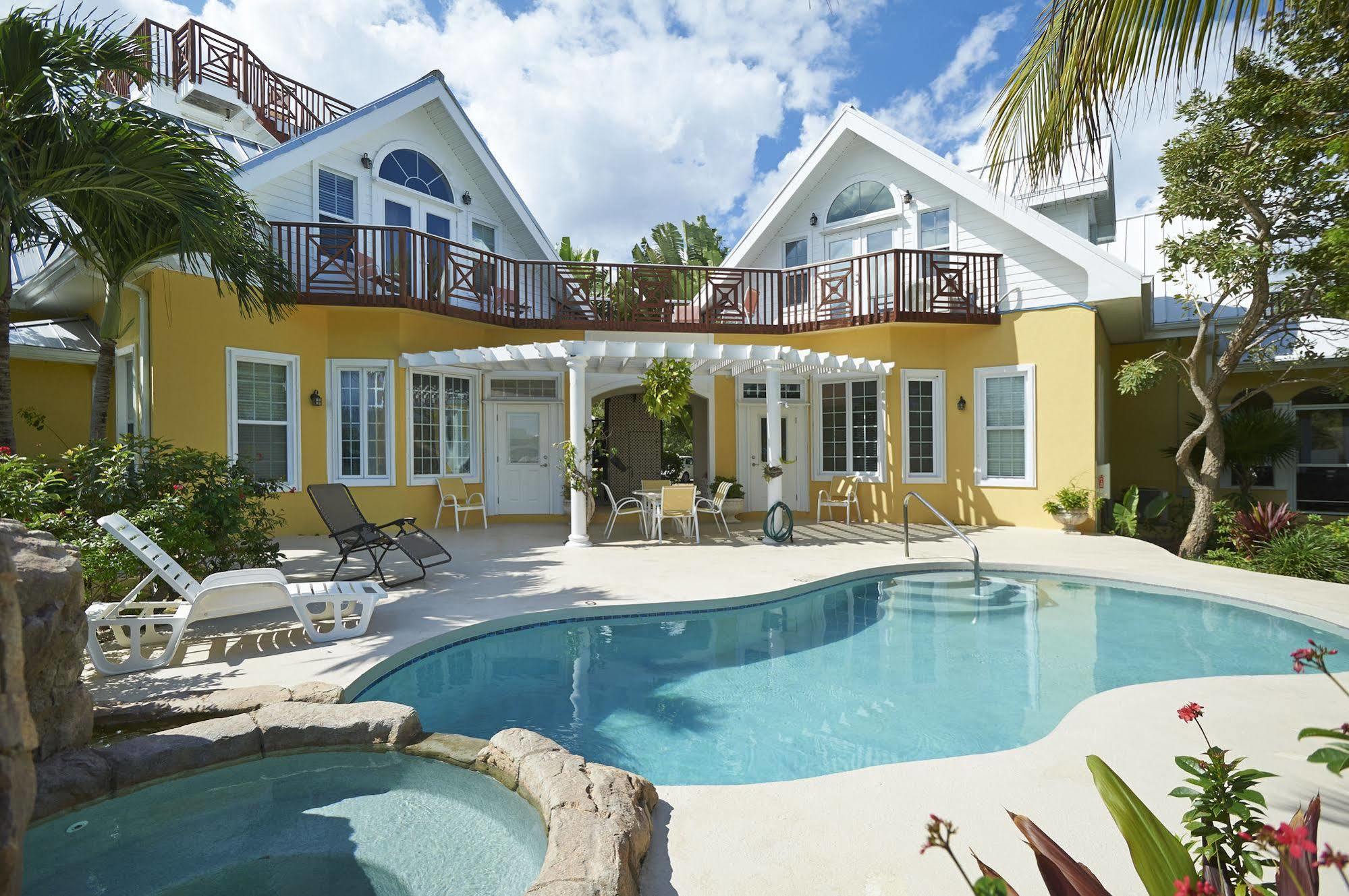 Shangri-La Boutique Bed & Breakfast West Bay Buitenkant foto